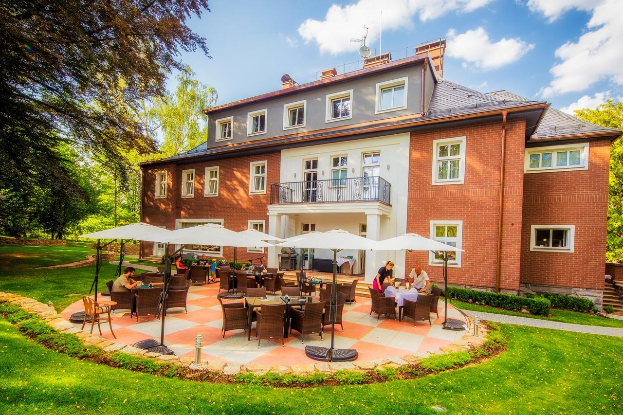Hotel Manor House Broumov Exterior foto
